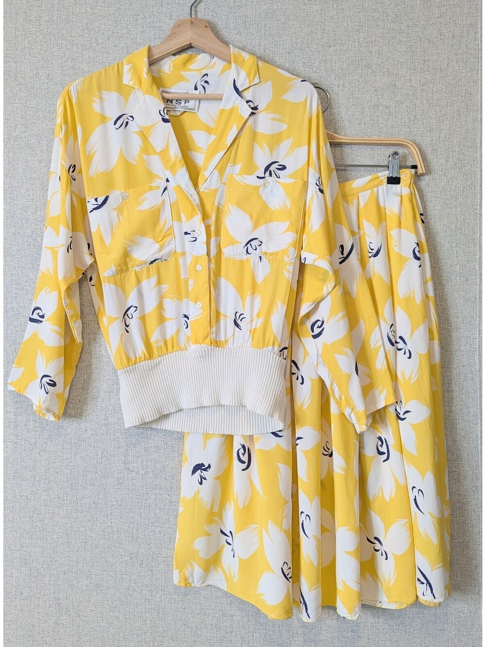 Vintage 80s 2 piece union made floral blouse & midi skirt set